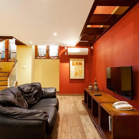 Palazzo Floor With Terrace And Facilities *