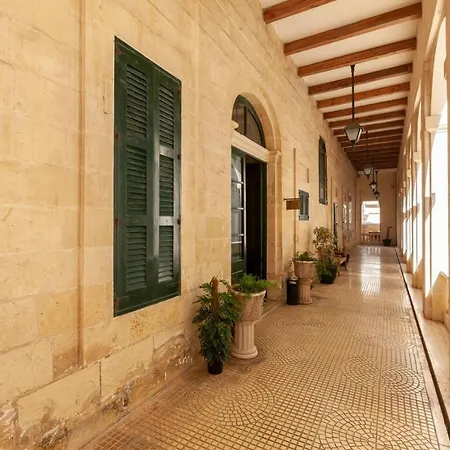 וילה Palazzo Floor With Terrace And Facilities *