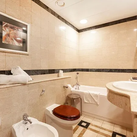 וילה Palazzo Floor With Terrace And Facilities סליאמה
